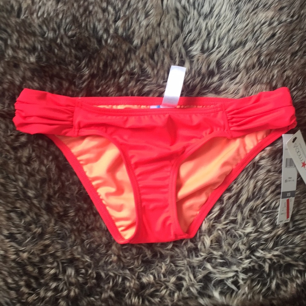 Cute patterned bikini bottom - Picture 7 of 7